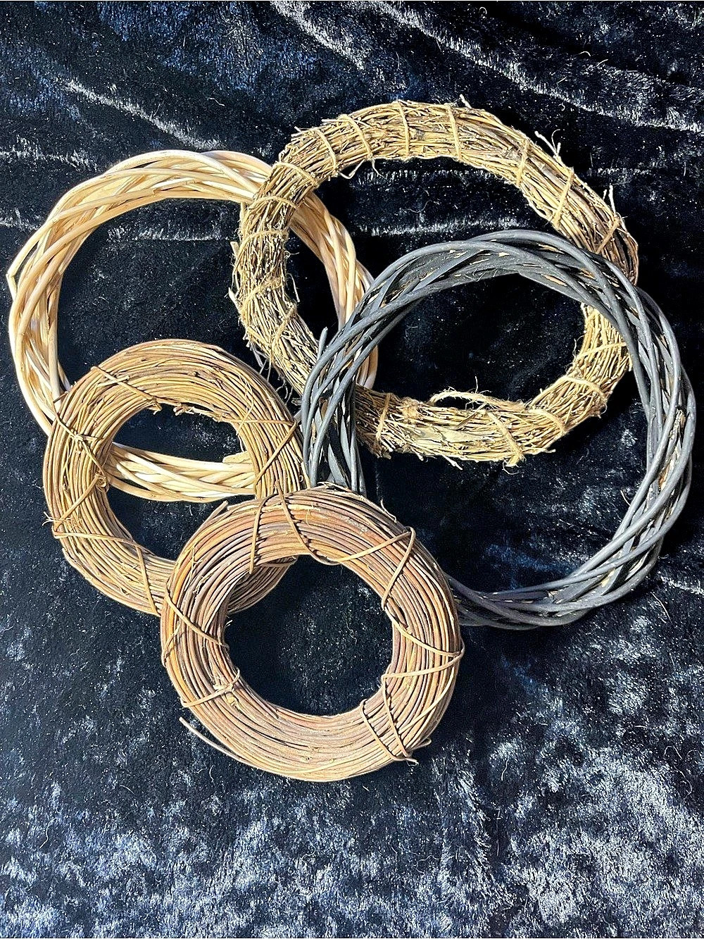Set of 5 Natural Twig Wreaths Brown & Gray